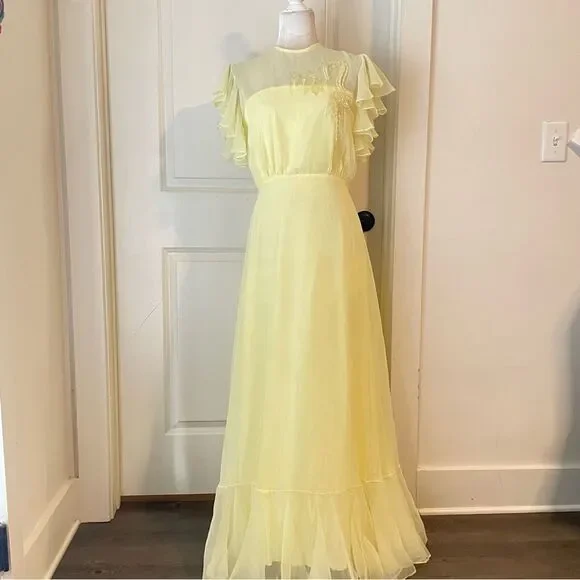 70s Jack Bryan Pale Butter Yellow Chiffon Evening Maxi Dress Size small - Picture 2 of 9